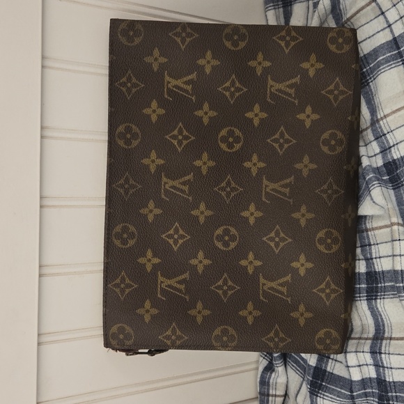 Louis Vuitton Handbags - LOUIS VUITTON Monogram Toiletry Pouch 26